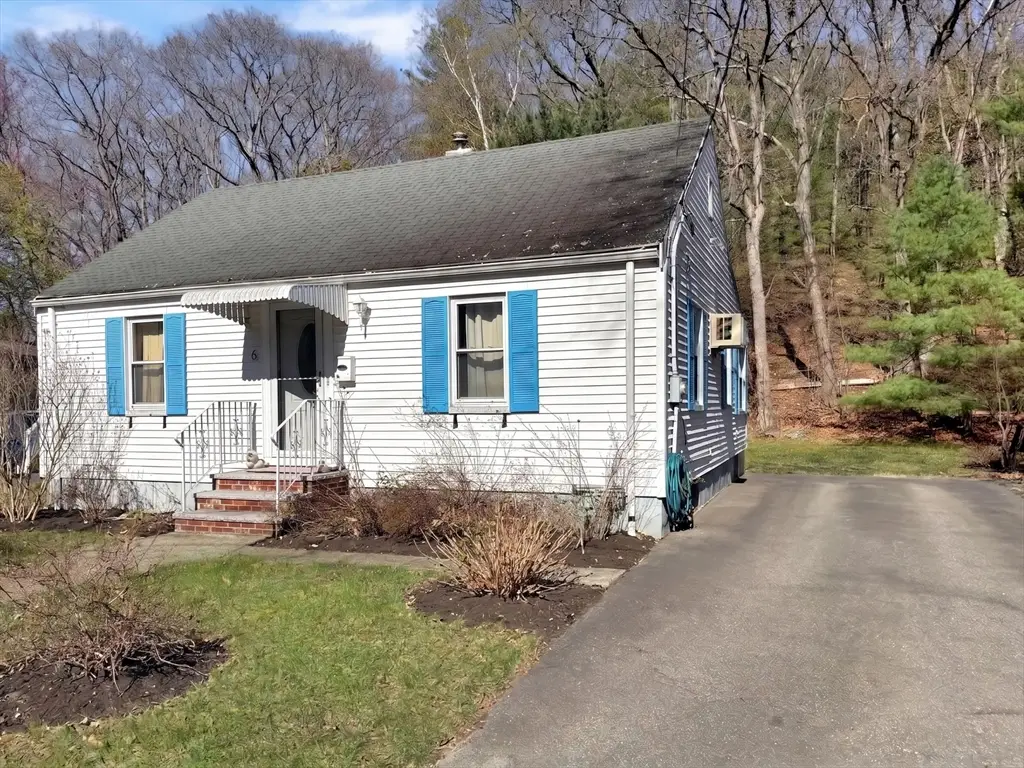 6 Atwood St, Wakefield, MA 01880 - #1