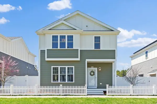 13 Cleary Cir #13, Norfolk, MA 02056