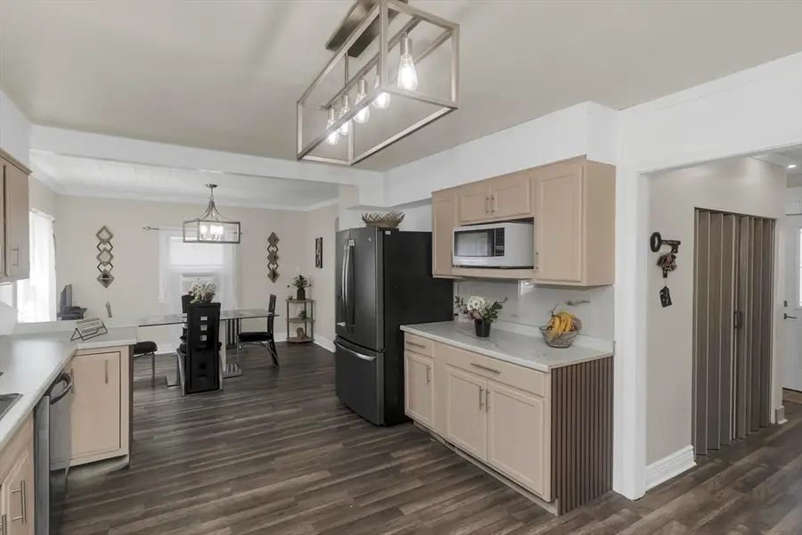 15 Merida St, Springfield, MA 01104 - #2