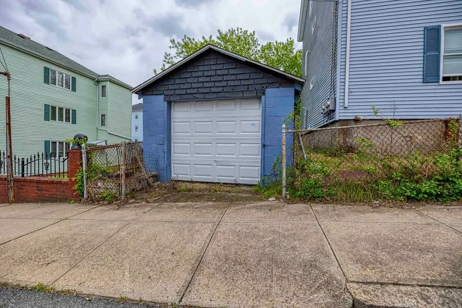 278 Division St, Fall River, MA 02721 - #2
