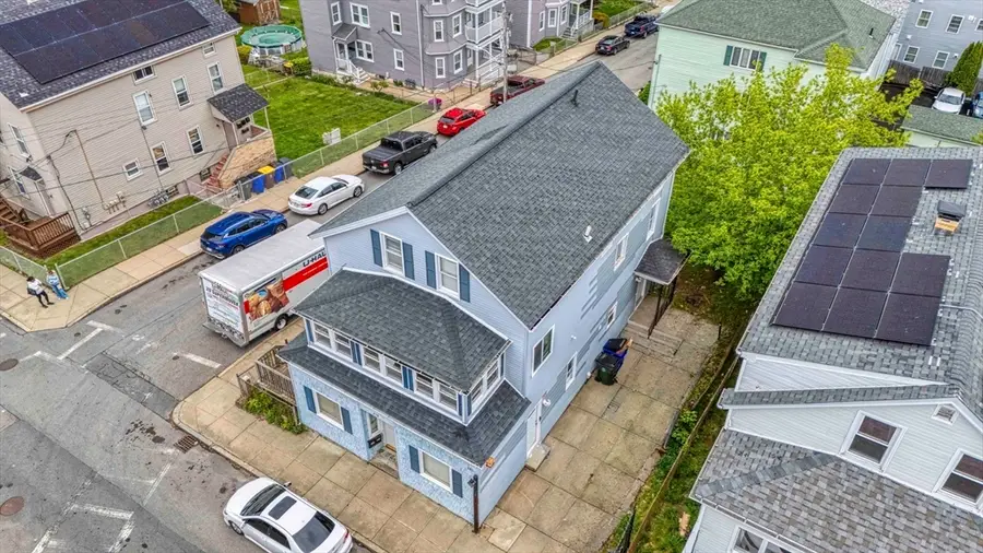278 Division St, Fall River, MA 02721 - #3