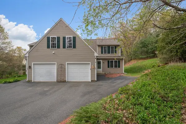 27 Colburn St #27, Northborough, MA 01532