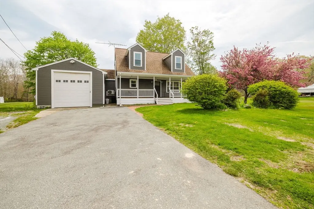 323 Warhurst Ave, Swansea, MA 02777 - #1