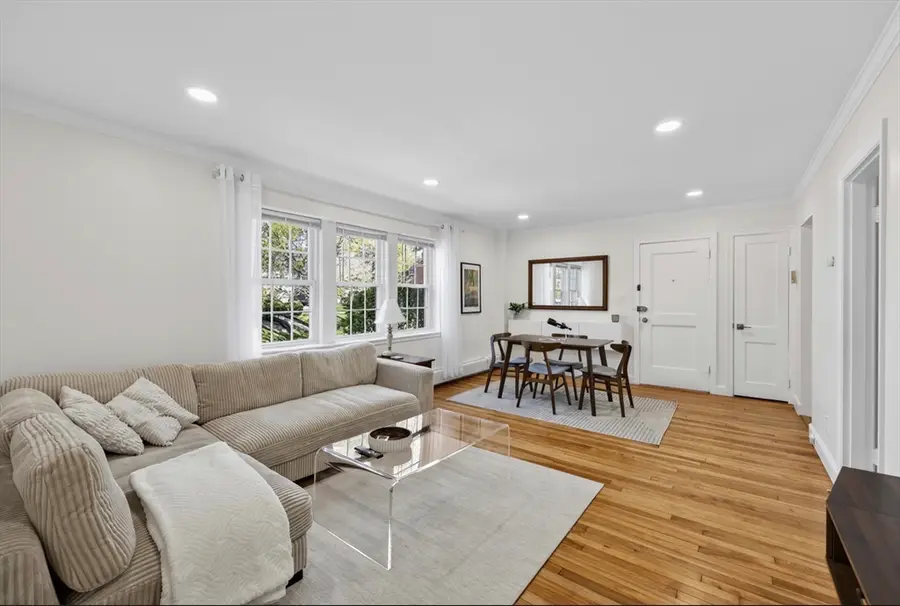 100 Boylston St #1, Newton, MA 02467 - #3