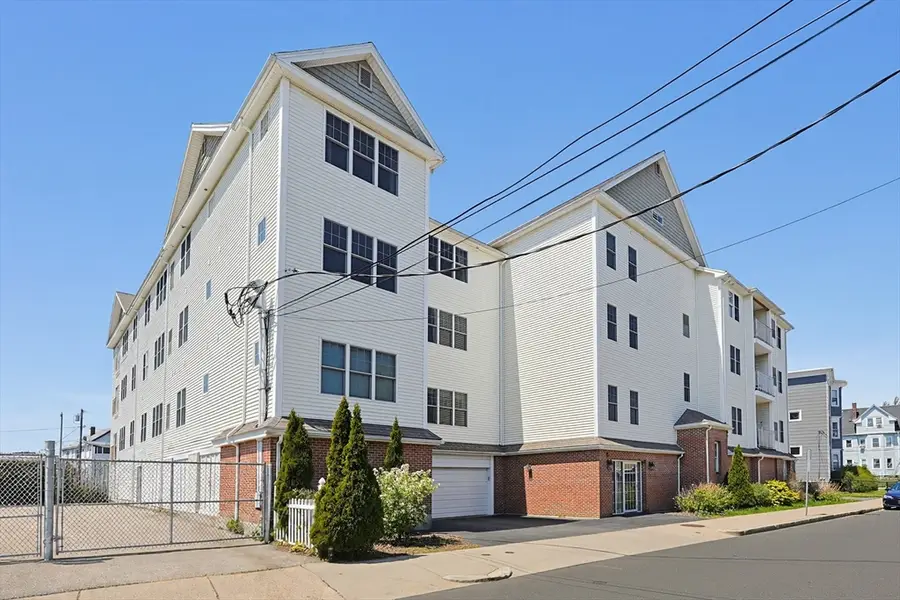 51 Pearl St #205, Malden, MA 02148 - #2
