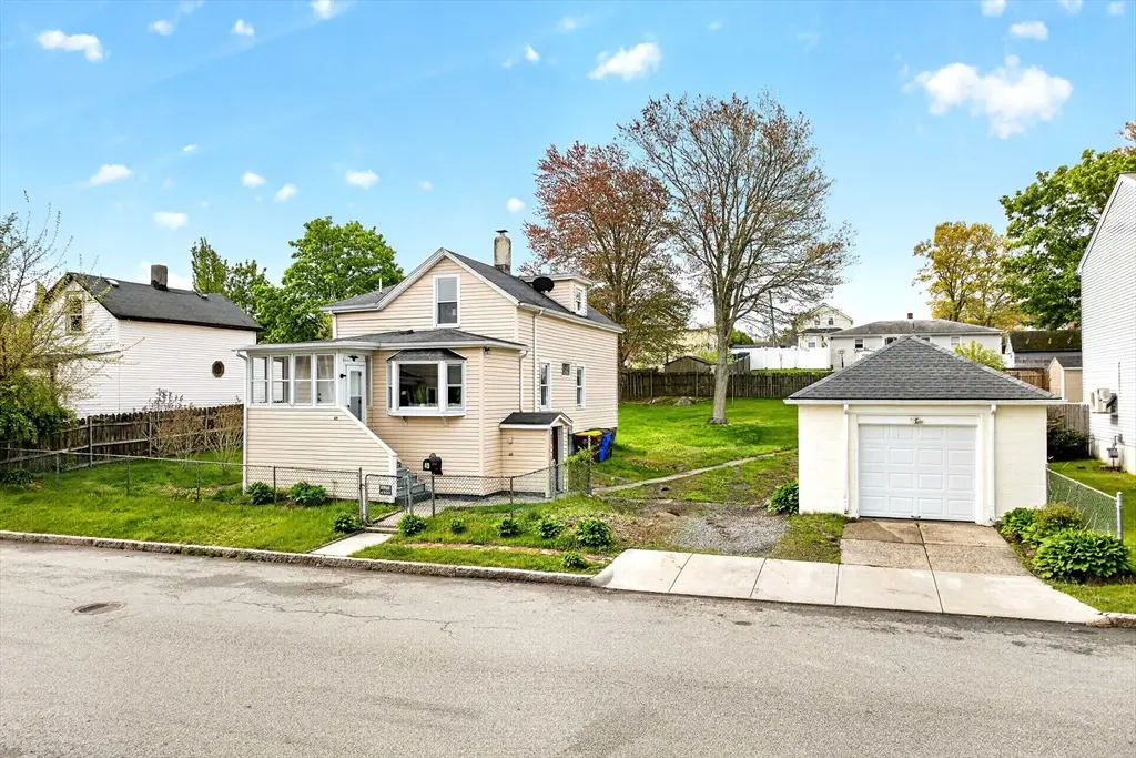 49 Denver St, Fall River, MA 02721 - #1
