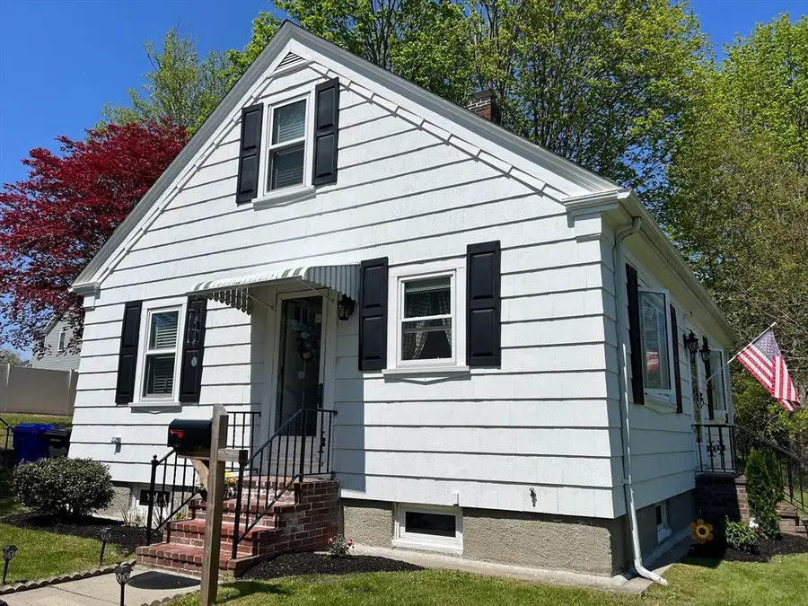 7 Warren Street, Taunton, MA 02780 - #2
