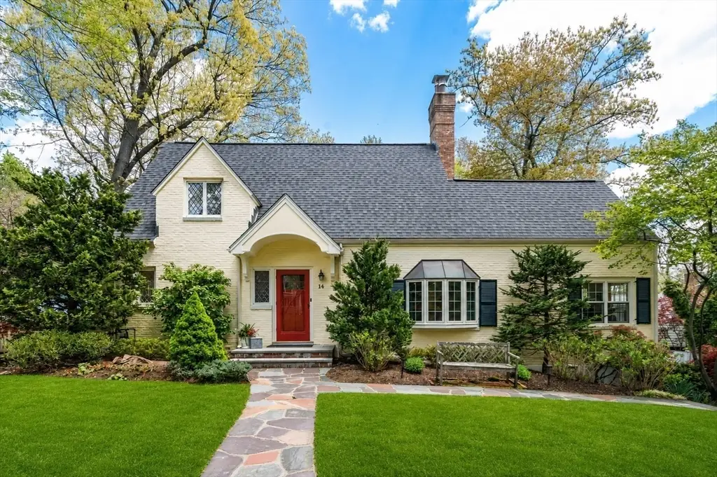 14 Standish Rd, Wellesley, MA 02481 - #1