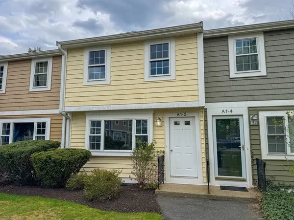 3 Lydon Ln #A1, Halifax, MA 02338