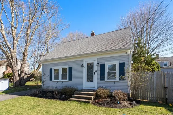 10 Trenton St, Yarmouth, MA 02673
