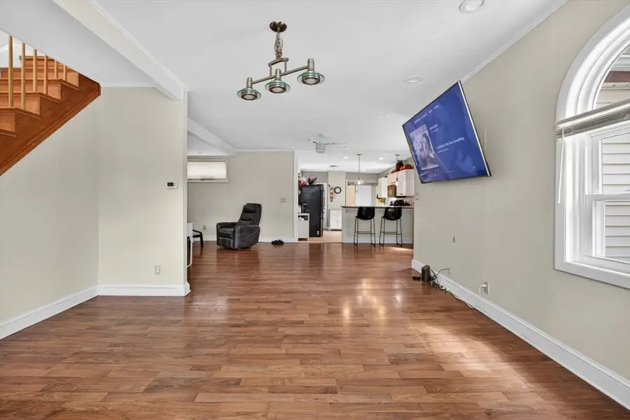 8 Essex St, Swampscott, MA 01907 - #2