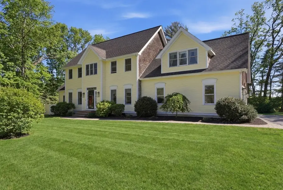 85 Cedar Crest Dr, Bridgewater, MA 02324 - #3