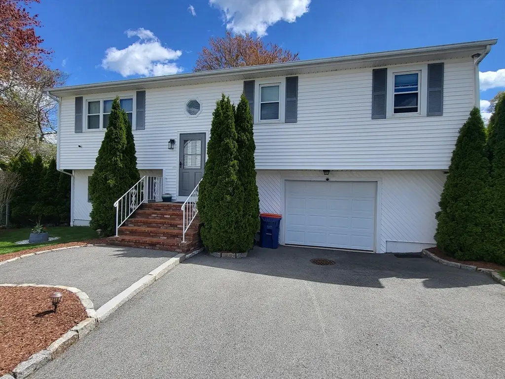 52 Alford St, New Bedford, MA 02745 - #1
