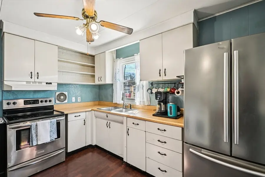 5 Crestwood Ave, Plainville, MA 02762 - #3