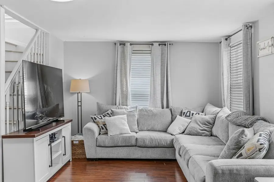 38 Liberty St, New Bedford, MA 02740 - #3