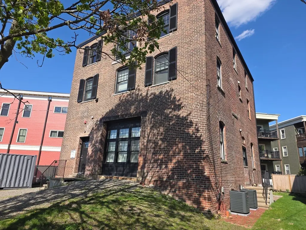14 Meehan St, Boston, MA 02130 - #1