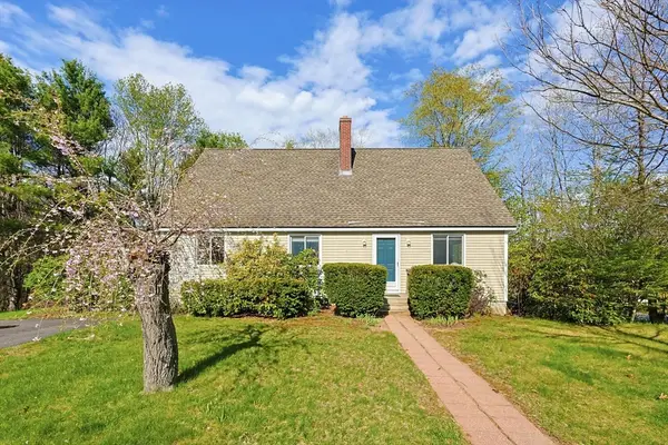 1 Cheyenne Dr, Hubbardston, MA 01452