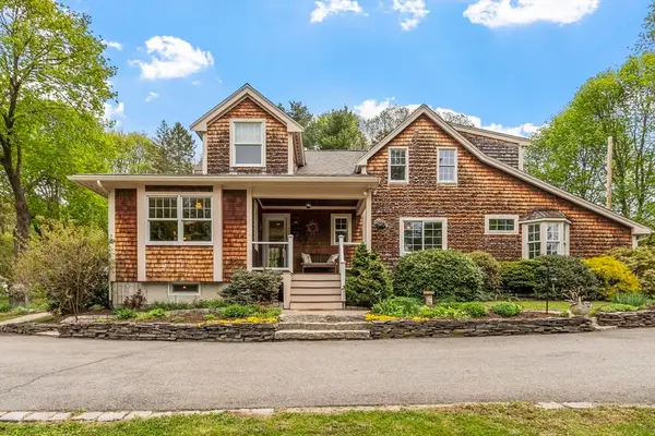 2 Knox Ave, Groveland, MA 01834
