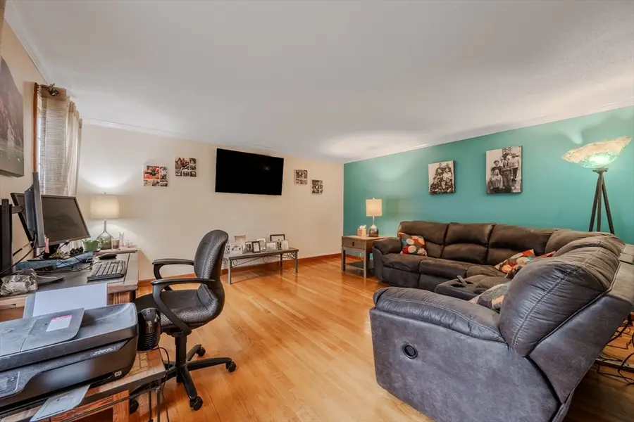 41 Indian Hill Rd, Dracut, MA 01826 - #3