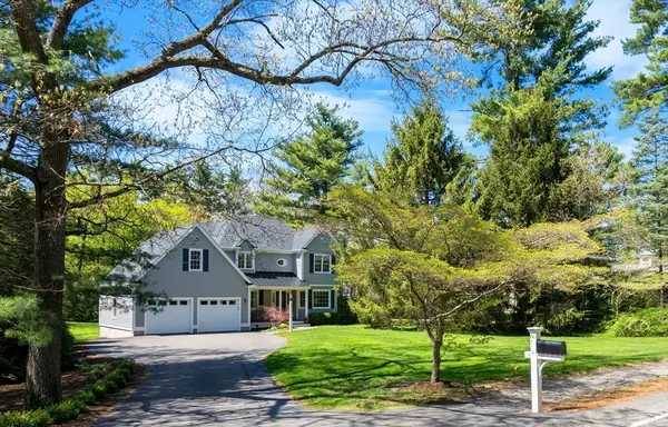 63-A Centre St, Dover, MA 02030