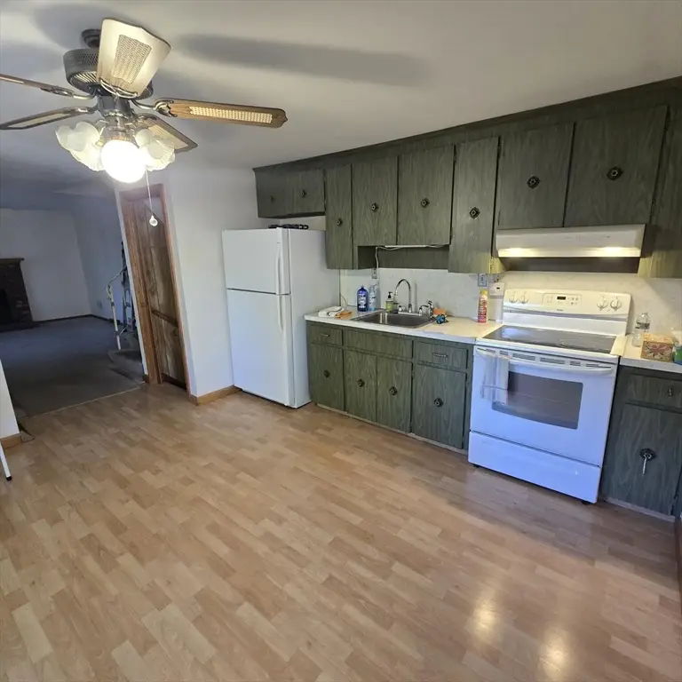 179 Bellevue Ave, Brockton, MA 02302 - #3