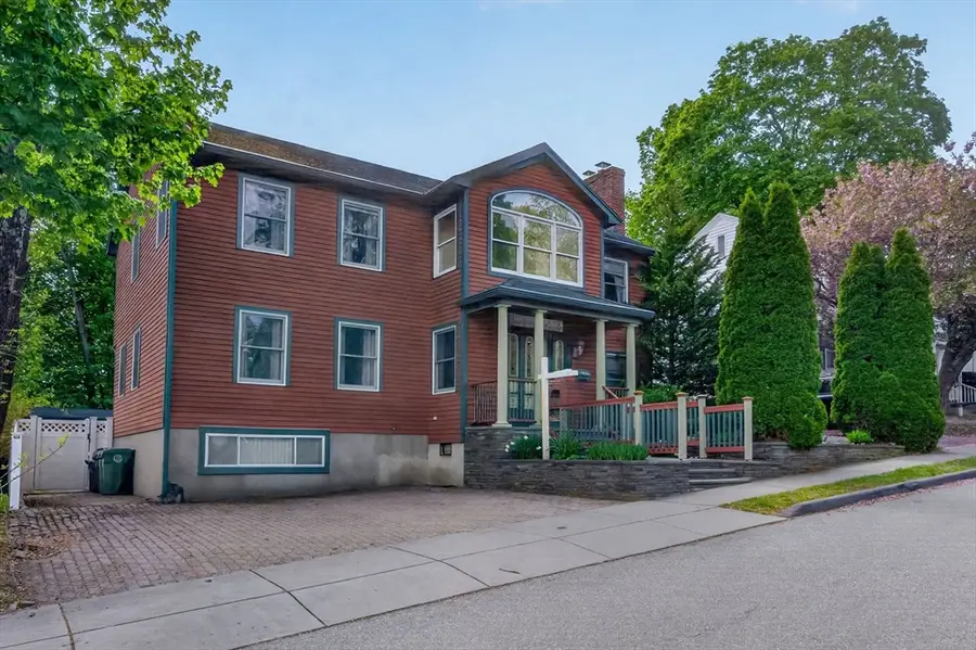 8 Hawthorne St, Watertown, MA 02472 - #2