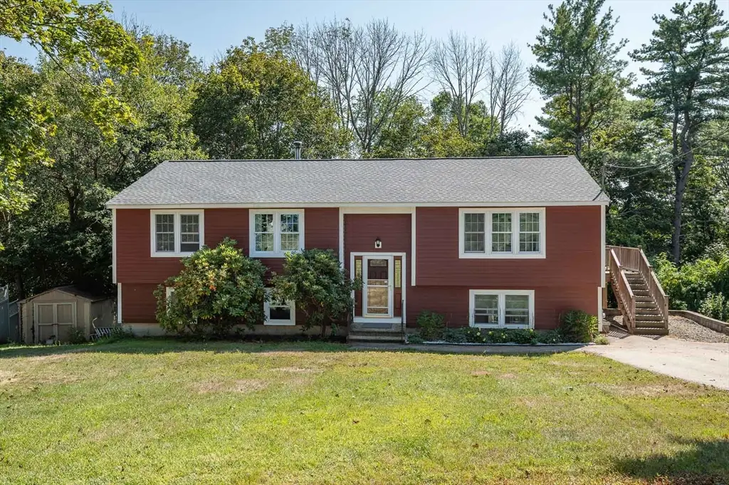 8 Old County Road, Amesbury, MA 01913 - #1