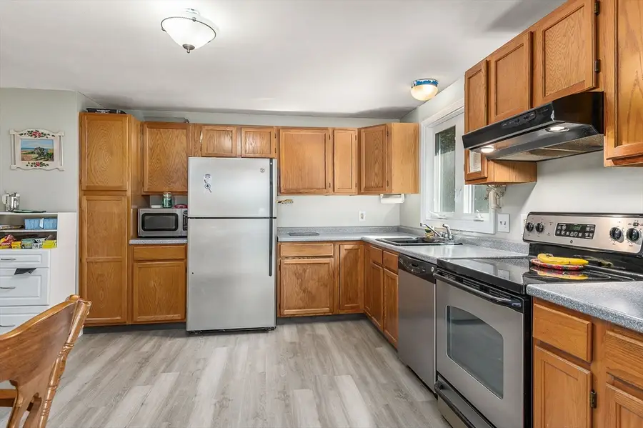 8 Old County Road, Amesbury, MA 01913 - #3