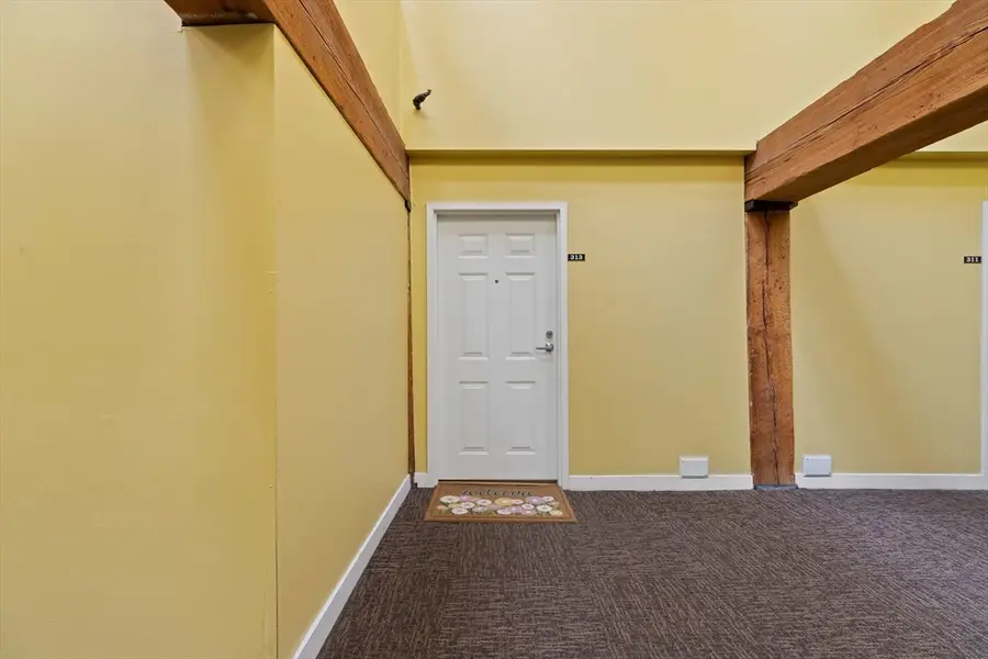 240 Jackson St #313, Lowell, MA 01852 - #3