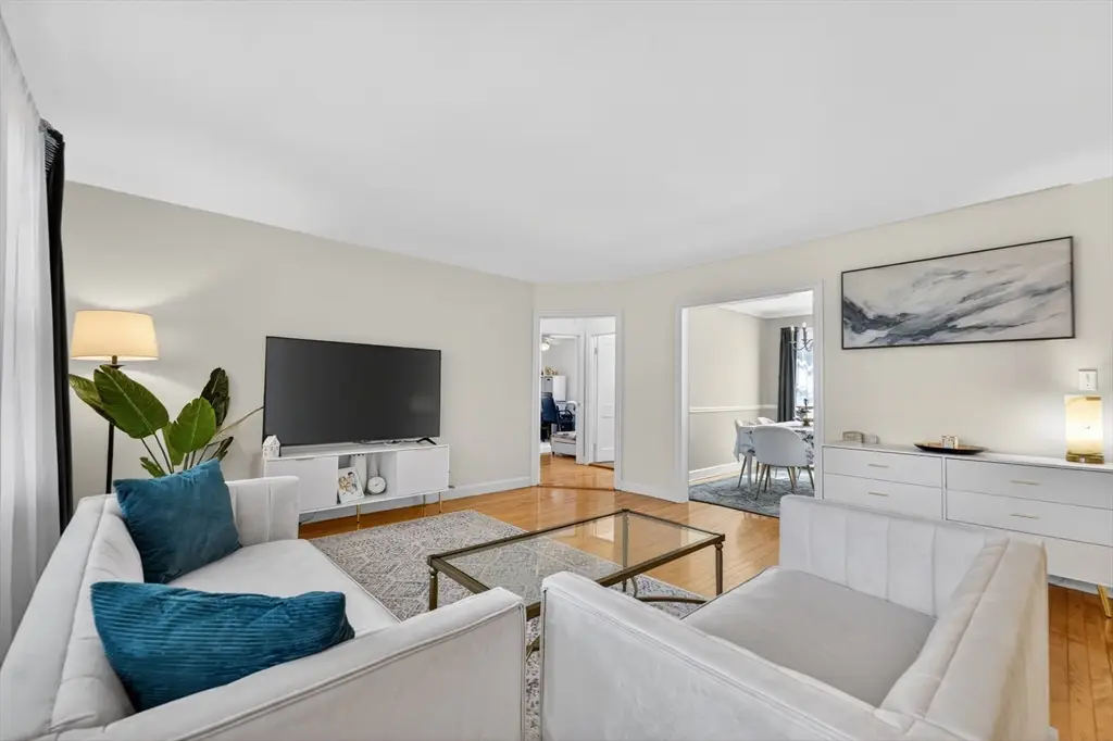 21 Hammond Pond Prkw #2, Newton, MA 02467 - #1