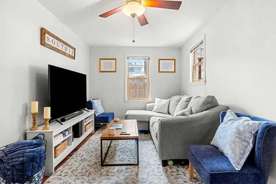 652 E 2nd St, Boston, MA 02127 - #3