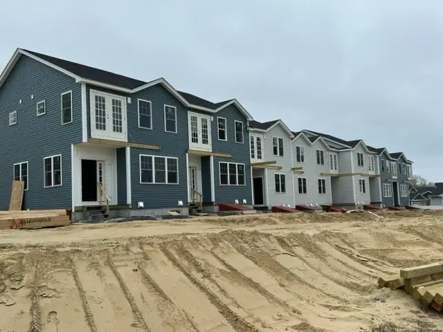 36 Starboard Dr #A, Bourne, MA 02532 - #3