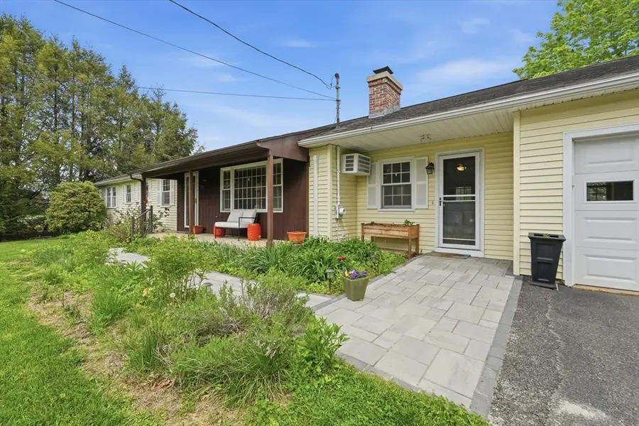 73 N Maple St, Hadley, MA 01035 - #3