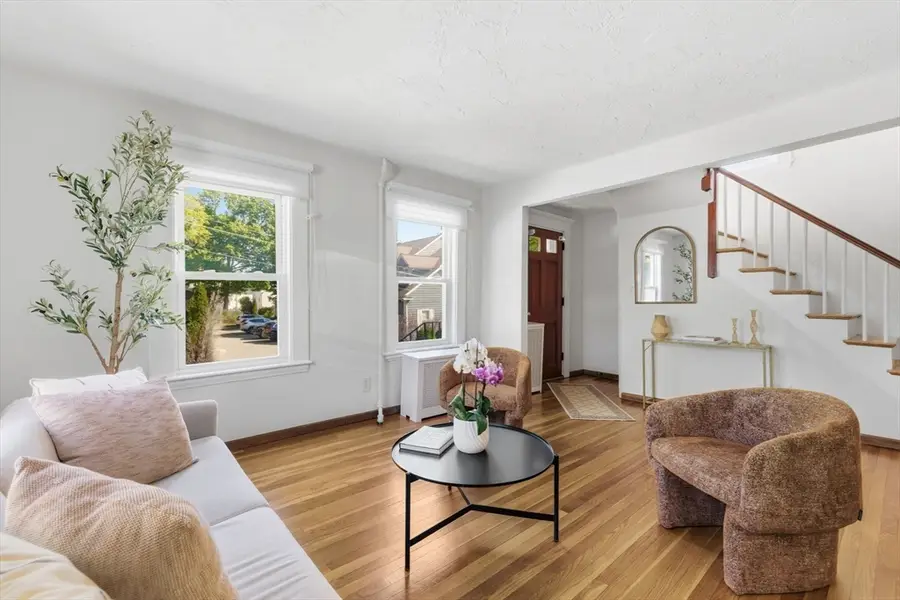 6 Highland St, Wakefield, MA 01880 - #3