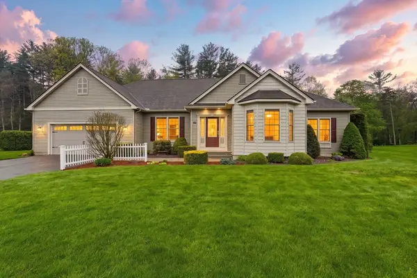 59 Gilbert Rd, Southampton, MA 01073