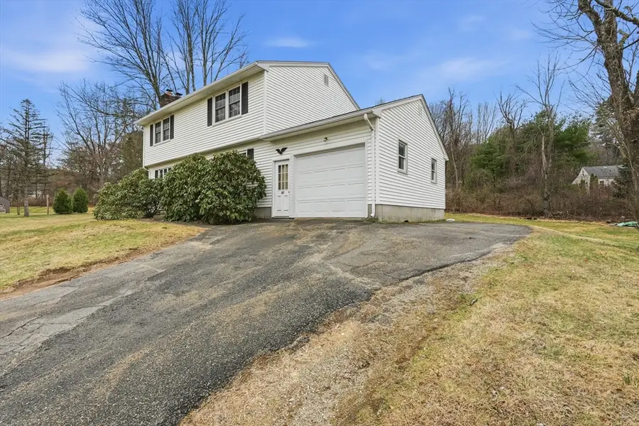 82 Stagecoach Rd, Amherst, MA 01002 - #2