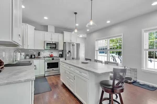 122 Milton St #122, Dedham, MA 02026
