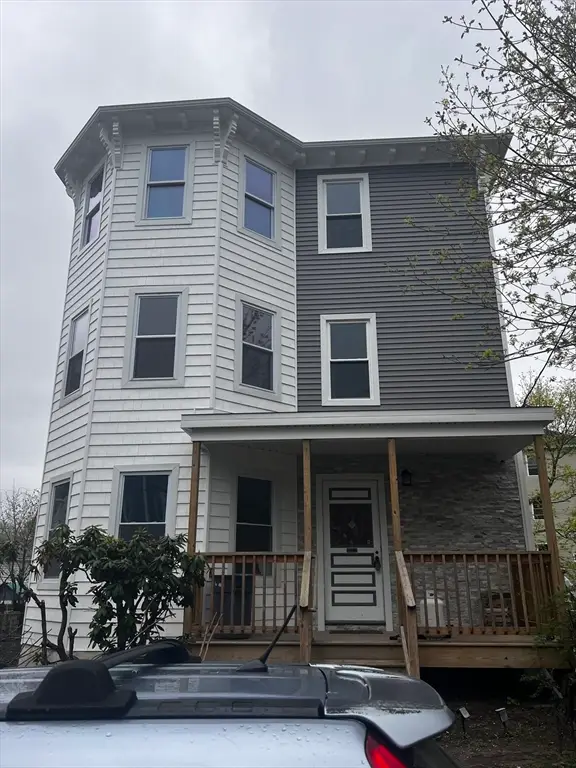 19 Reeves St, Worcester, MA 01607 - #2