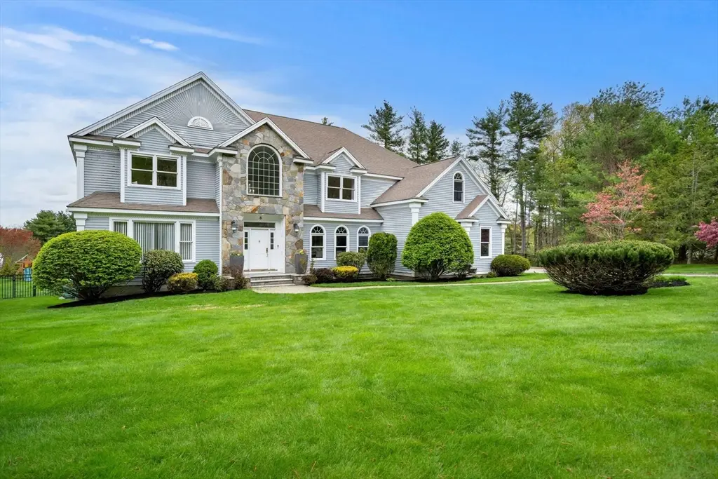 8 Hitchcock Farm Rd, Andover, MA 01810 - #1