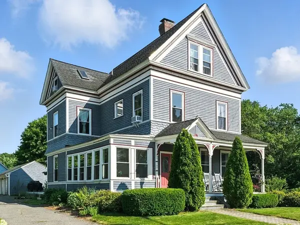45 Church St #A, Chelmsford, MA 01863