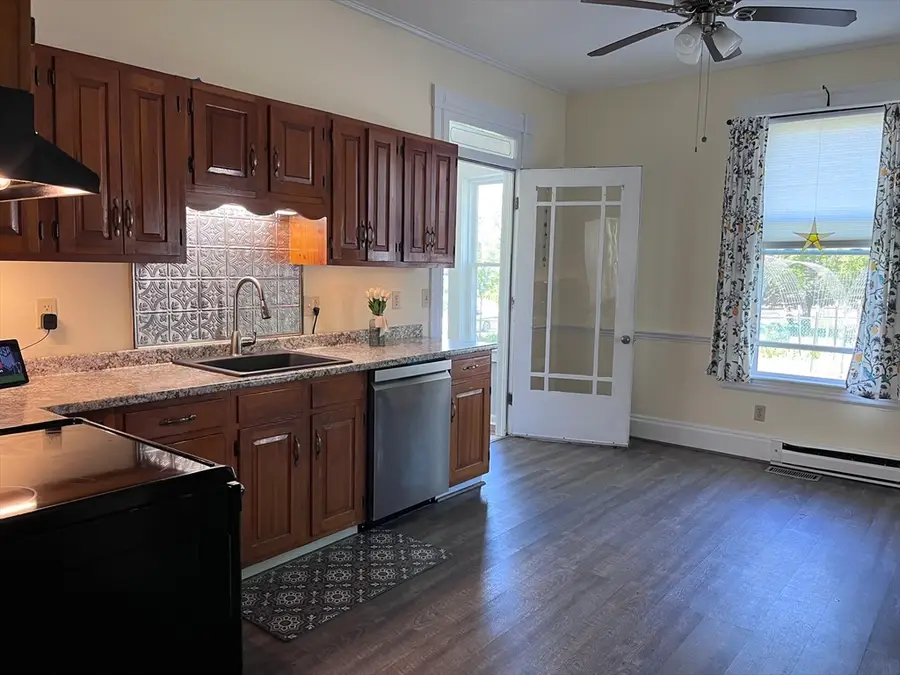 45 Church St #A, North Chelmsford, MA 01863 - #3