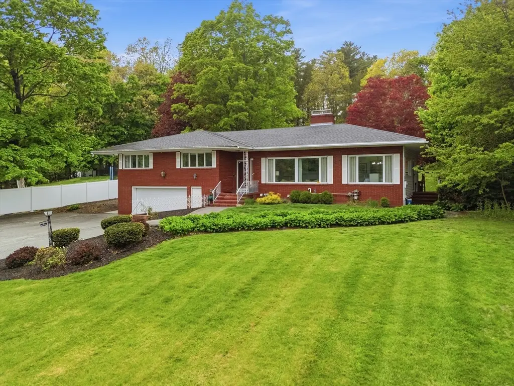 1310 Mammoth Rd, Dracut, MA 01826 - #1