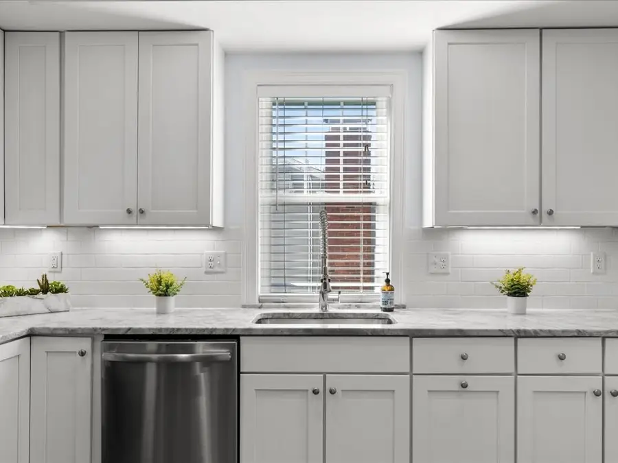 40 Catherine #TWO, Boston, MA 02131 - #2