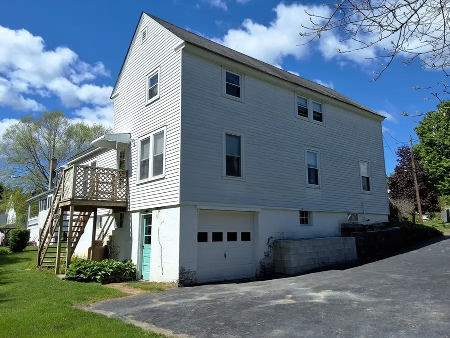 19 Clinton St, Ware, MA 01082 - #3