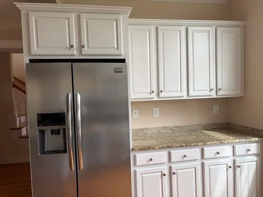 87 Dancause Rd, Lowell, MA 01826 - #3