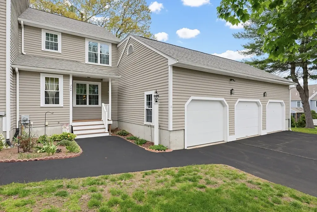 204 Laurelwood Dr #204, Hopedale, MA 01747 - #1