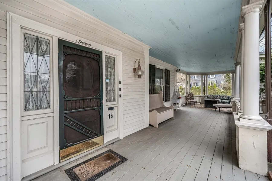 16 Quincy St, Methuen, MA 01844 - #2