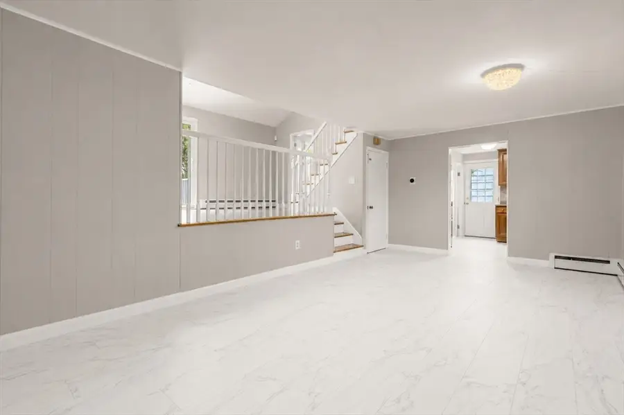 8 Sunset Drive, Framingham, MA 01701 - #3