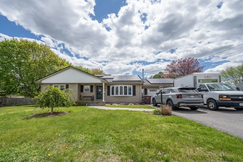 14 Ludlow St, Acushnet, MA 02743 - #1