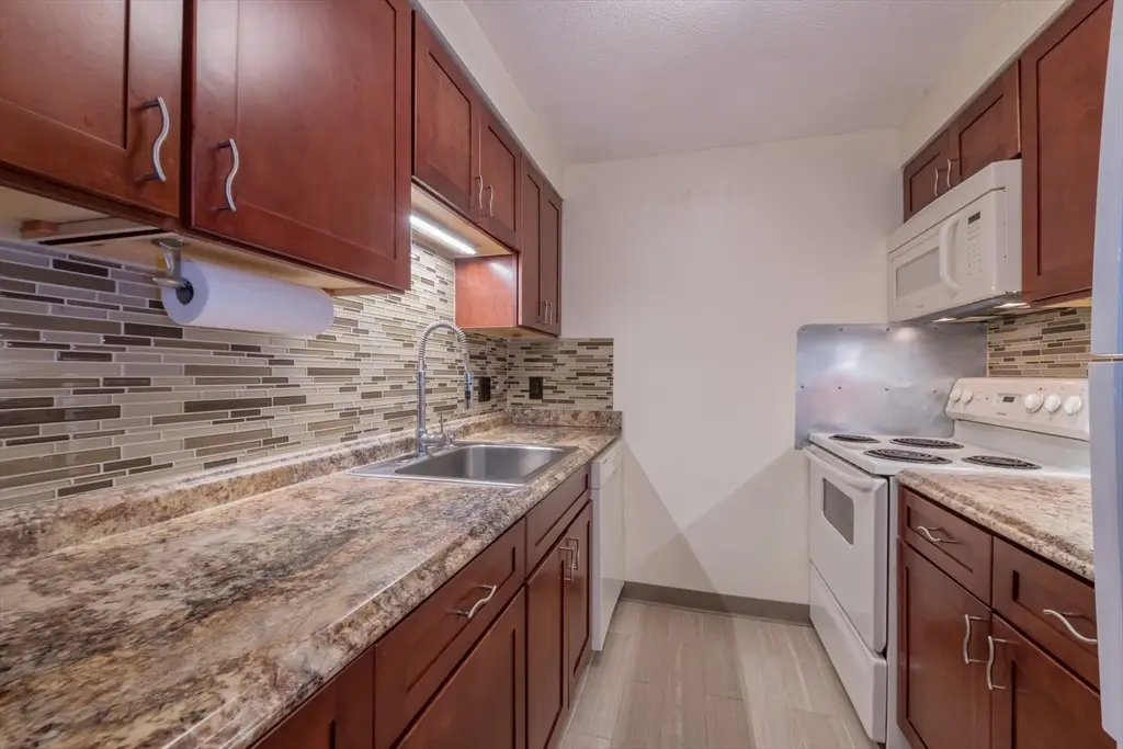 180 Main St #F147, Bridgewater, MA 02324 - #1